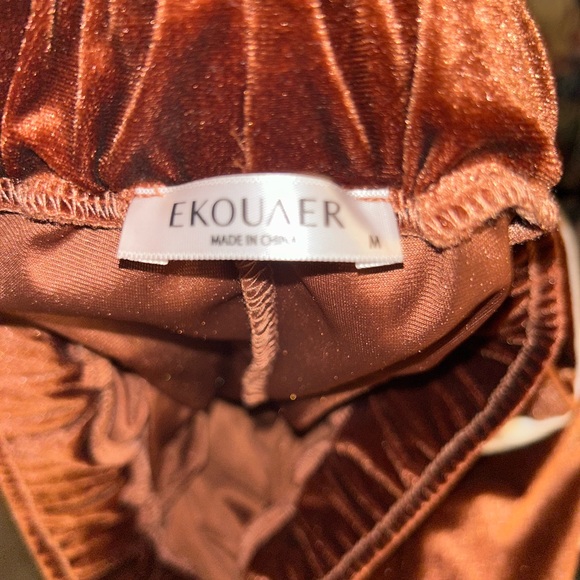 Velvet Brown Tracksuit Set - Picture 4 of 4